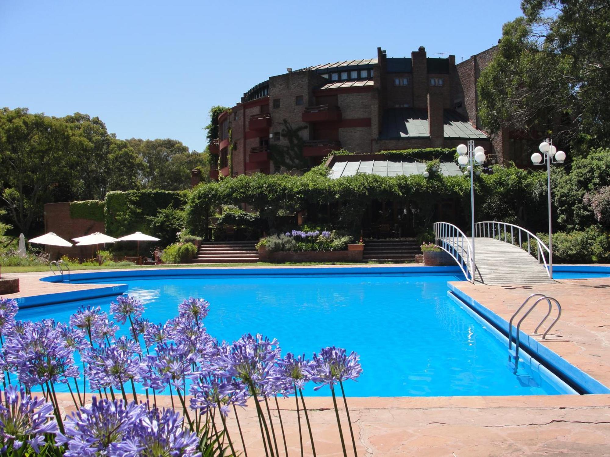 Hotel Del Bosque Pinamar Exterior photo